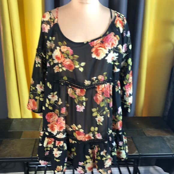 Paper Crane Floral Open Floral Blouse size Large - Picture 1 of 8